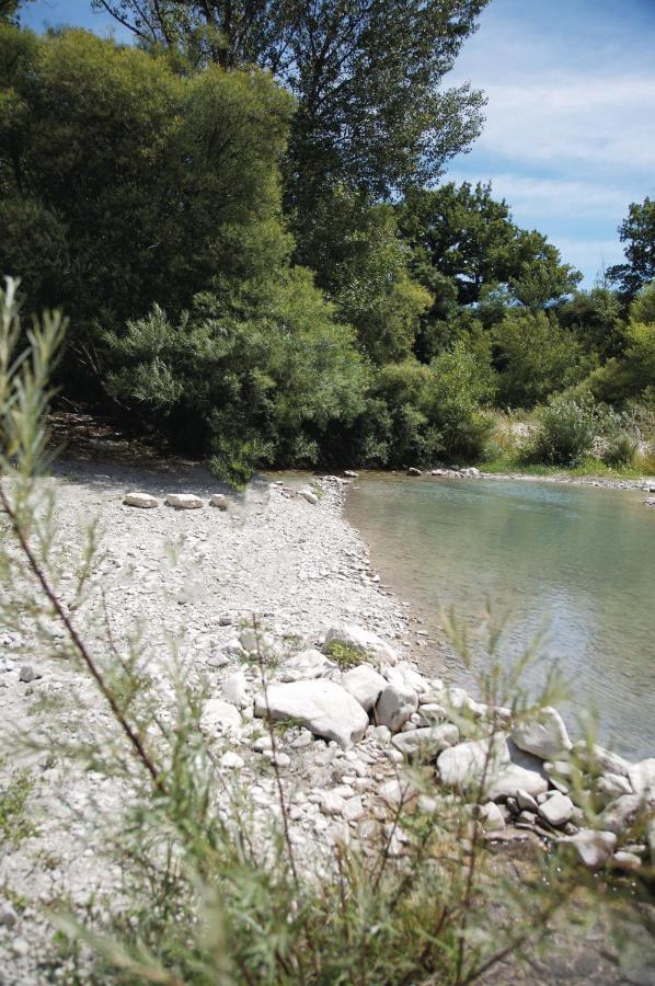 Un Petit Coin De Paradis Le Pegue Exteriör bild